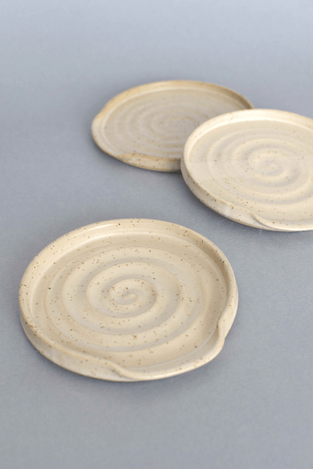 Spoon Rest Speckled Ivory Satin